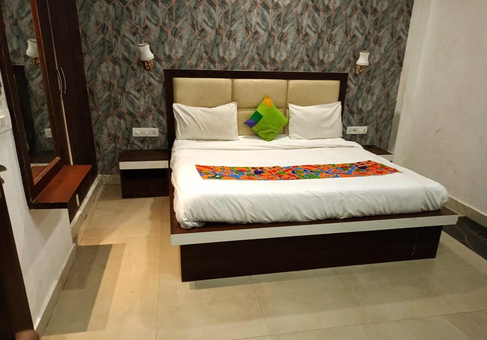 Townhouse 03 Hotel Agra  Kültér fotó